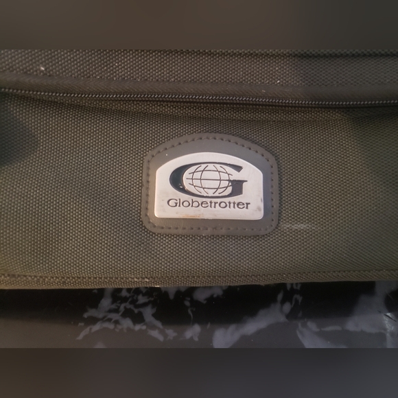 Globetrotter Duffle Bag - Picture 2 of 6